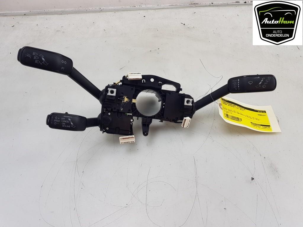 COMBINE COMMODO Skoda Octavia Combi (5EAC) (01-2012/07-2020), Utilisé, Skoda