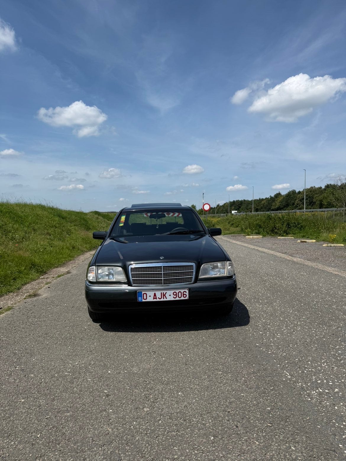Mercedes-Benz C-Klasse 2.2 C220 D Sedan ELEGANCE 1995 zwart, Auto's, Mercedes-Benz, Achterwielaandrijving, 1575 kg, 700 kg, Leder en Stof