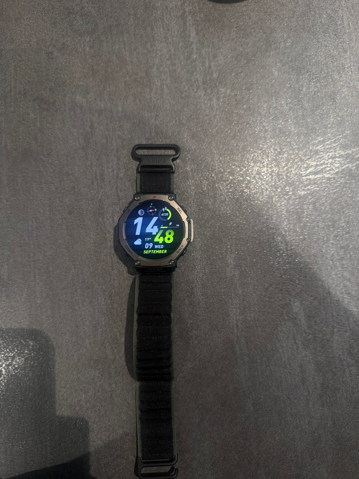 Amazfit T Rex 3 + forest nylon strap, Enlèvement ou Envoi, Comme neuf