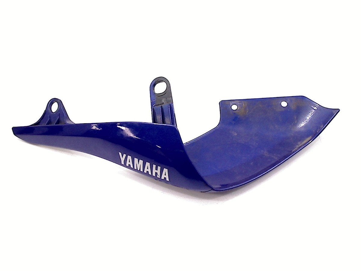 QUEUE DE CARENAGE DROIT Yamaha (BAT-21721-00), Dhr. S. di Majo, Utilisé, Info@cama-motorparts.nl, P.J. Troelstraweg 8 8
3144 CX  MAASSLUIS, NL