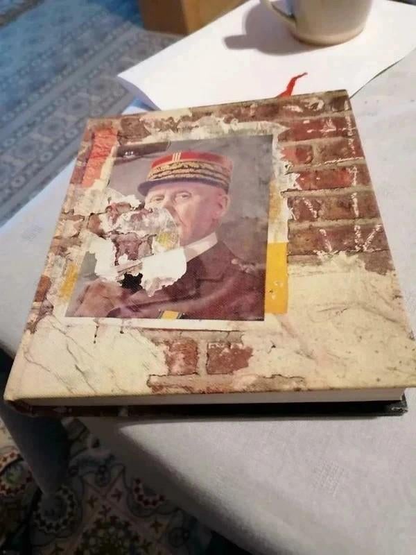 La dernière année de Vichy / André Brissaud, André Brissaud, Enlèvement ou Envoi, Général, Deuxième Guerre mondiale