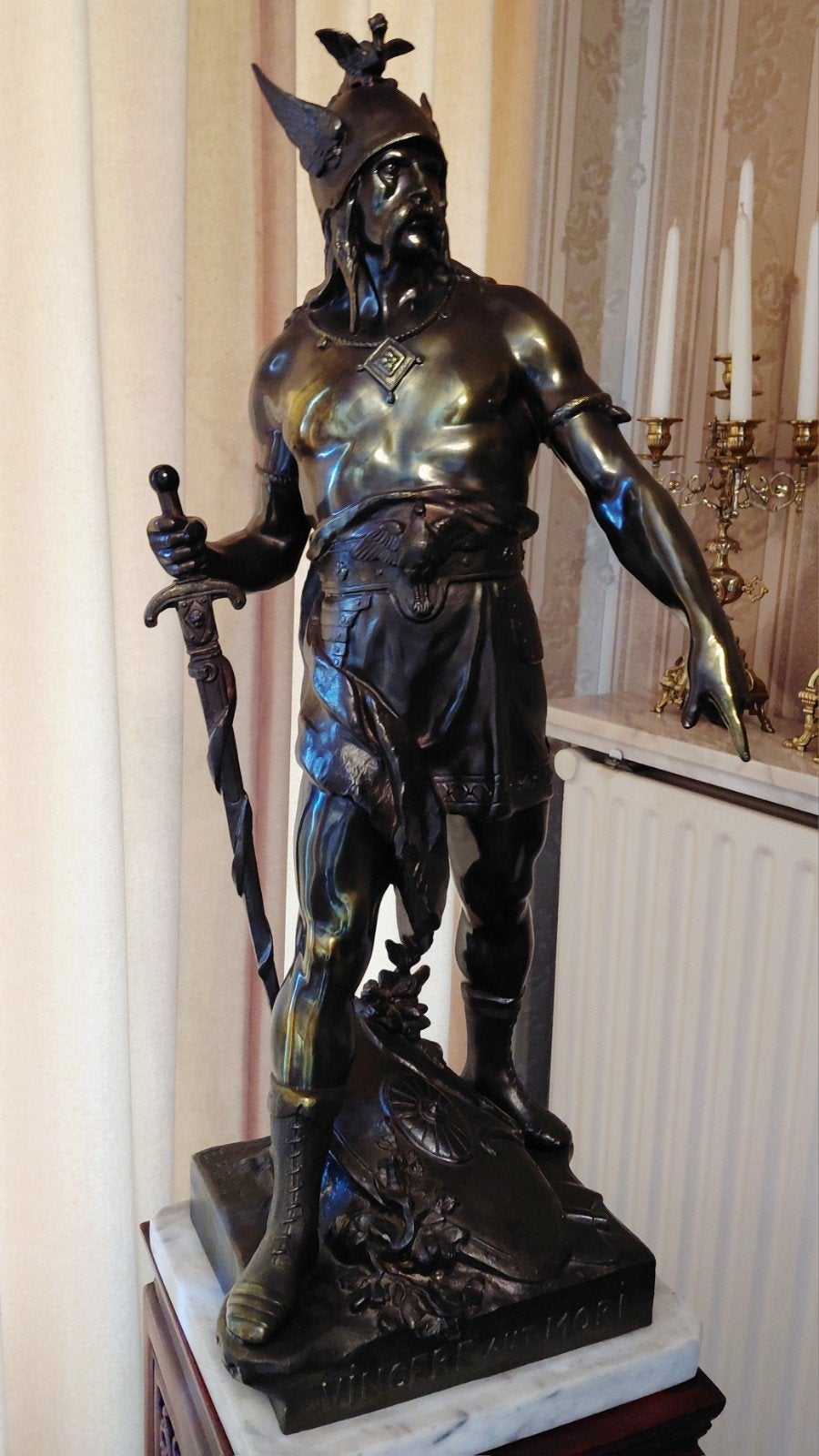 antiek beeld van beeldhouwer Émile-Louis Picault, Ophalen