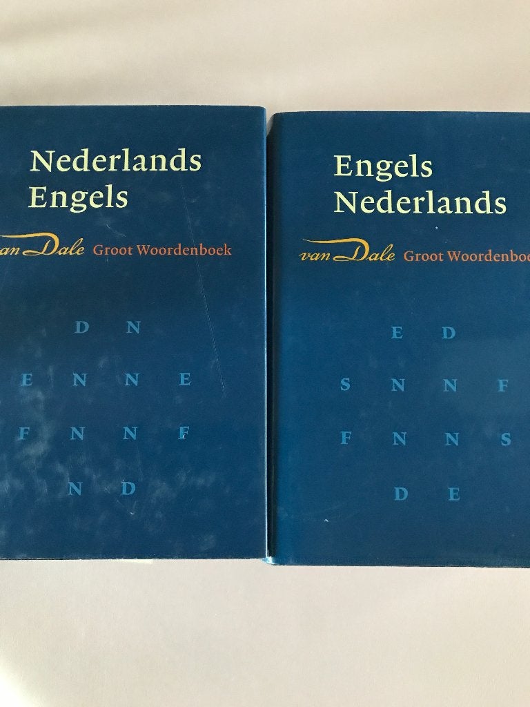 woordenboeken Engels-Nederlands en Nederlands-Engels, Livres, Van Dale, Comme neuf, Enlèvement, Van Dale