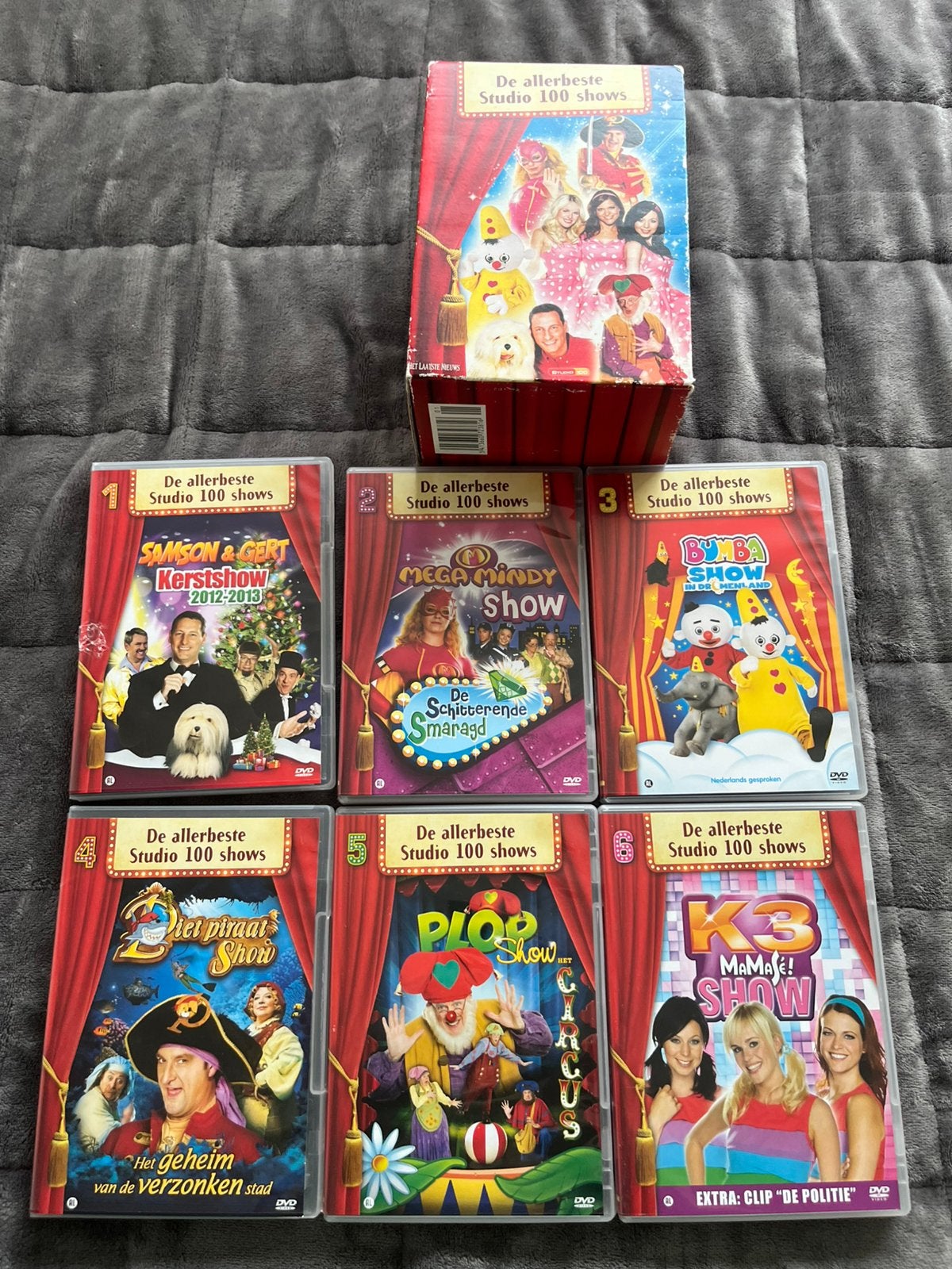 Dvd box studio 100, Ophalen, Zo goed als nieuw