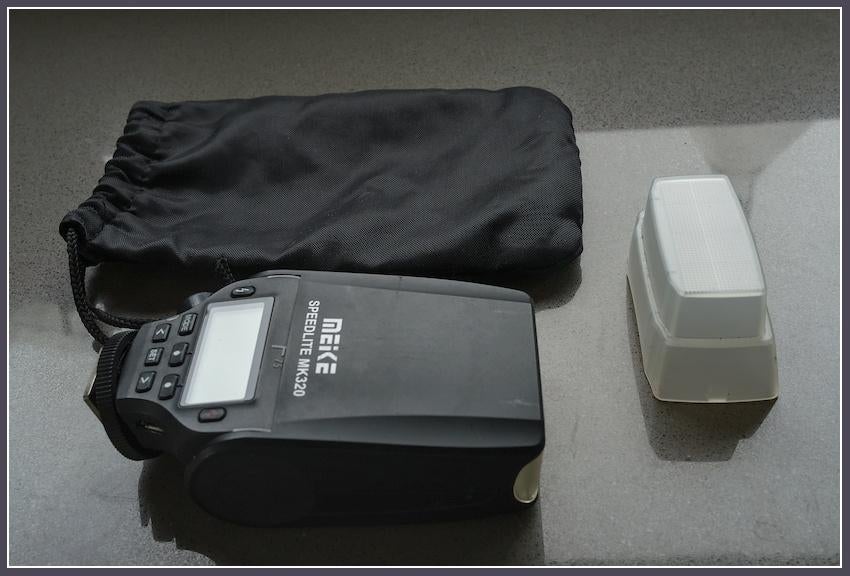 Meike MK-320 TTL pour Panasonic, Enlèvement ou Envoi, Utilisé, Autres marques, Inclinable