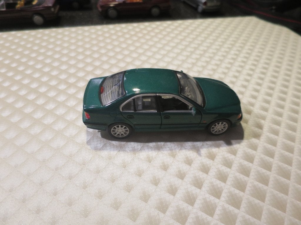 Schaalmodel BMW 5 serie, Verzamelen, Ophalen of Verzenden, Zo goed als nieuw, Auto's