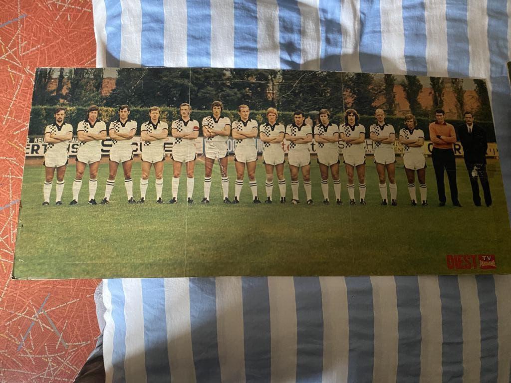 Oude poster in karton van voetbalploeg Diest, Verzamelen, Ophalen, Gebruikt, Poster, Plaatje of Sticker