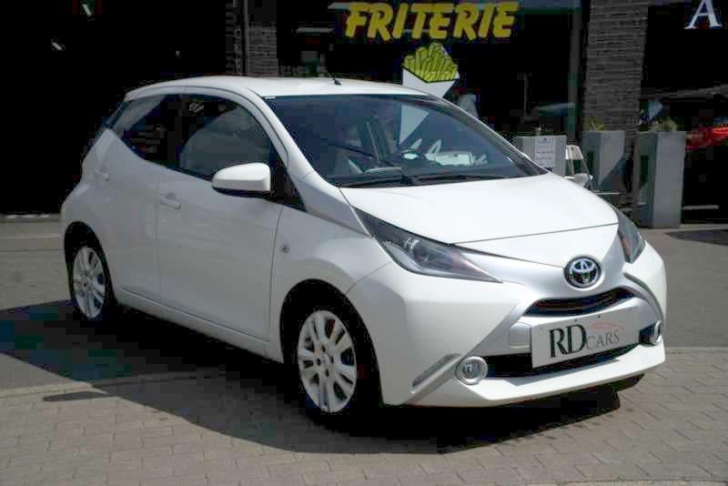 TOYOTA AYGO X AUTOMATIQUE 2016 GARANTIE 1 AN, Autos, Toyota, Achat, 998 cm³, Euro 6, Entreprise