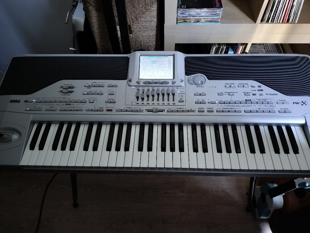 Korg PA1X, Muziek en Instrumenten, Synthesizers, Gebruikt, 61 toetsen, Korg, Met koffer of flightcase, Met midi-aansluiting, Ophalen