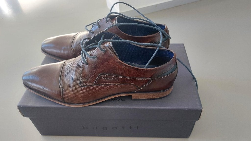 Stijlvolle lederen schoenen (Bugatti), maat: 43, Bugatti, Bruin, Ophalen of Verzenden, Zo goed als nieuw