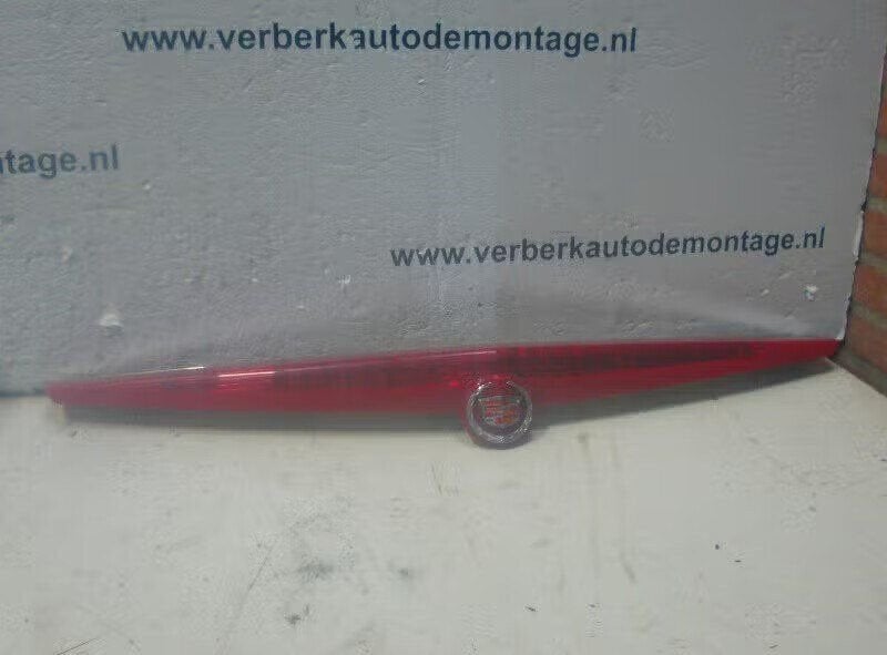 DERDE REMLICHT Cadillac BLS (01-2006/12-2010) (89037686), Cadillac, Enlèvement ou Envoi, General Motors Germany GmbH, Eschersheimer Landstraße 14 60322 Frankfurt am Main, DE