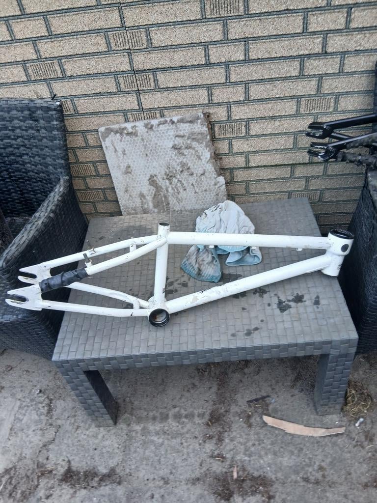 Spot serious frame, Fietsen en Brommers, Ophalen, Frame, Gebruikt, Aluminium
