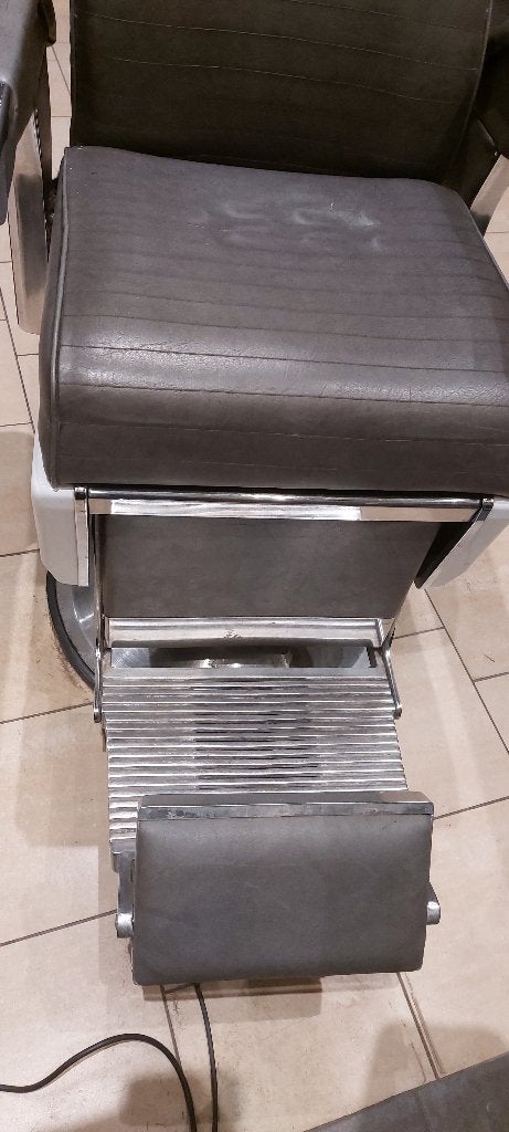 Belmont elektrische kapperstoelen, Diensten en Vakmensen