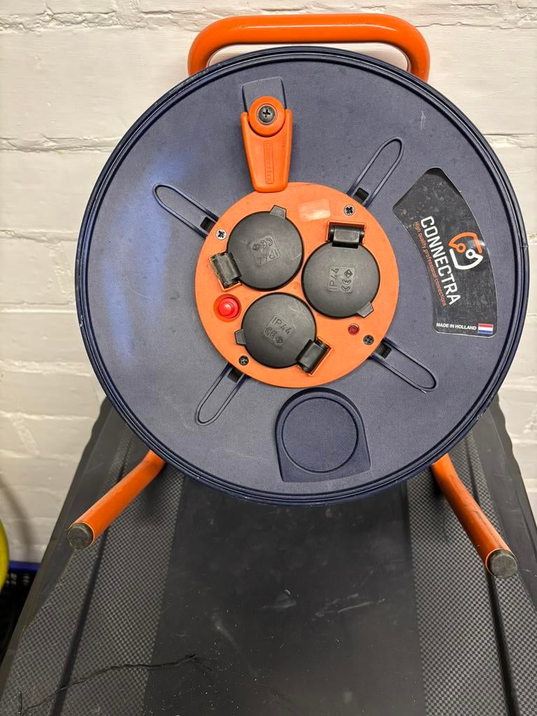 Verlengkabel 25 meter 3x2.5 op rol, Doe-het-zelf en Bouw, Ophalen, Zo goed als nieuw