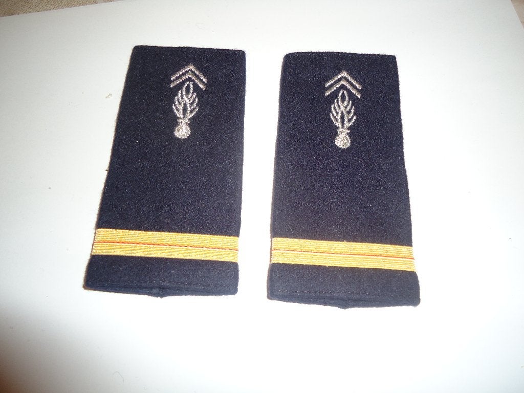 fourreau de grade adj gd dep, Collections, Enlèvement ou Envoi, Gendarmerie, Emblème ou Badge