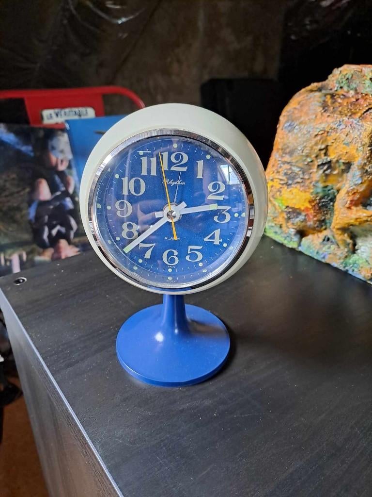 vintage réveil sur pied, Antiquités & Art, Antiquités | Horloges, Enlèvement ou Envoi