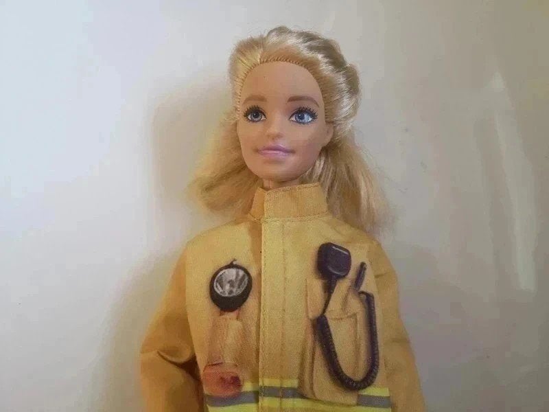 Barbie pop brandweer, Ophalen, Zo goed als nieuw, Barbie