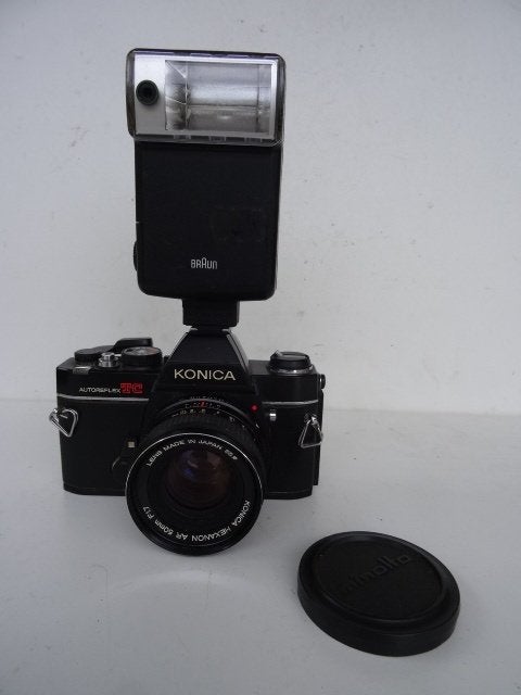 Appareil photo KONICA Autoreflex TC - boitier noir, TV, Hi-fi & Vidéo, Appareils photo analogiques, Enlèvement ou Envoi, Konica