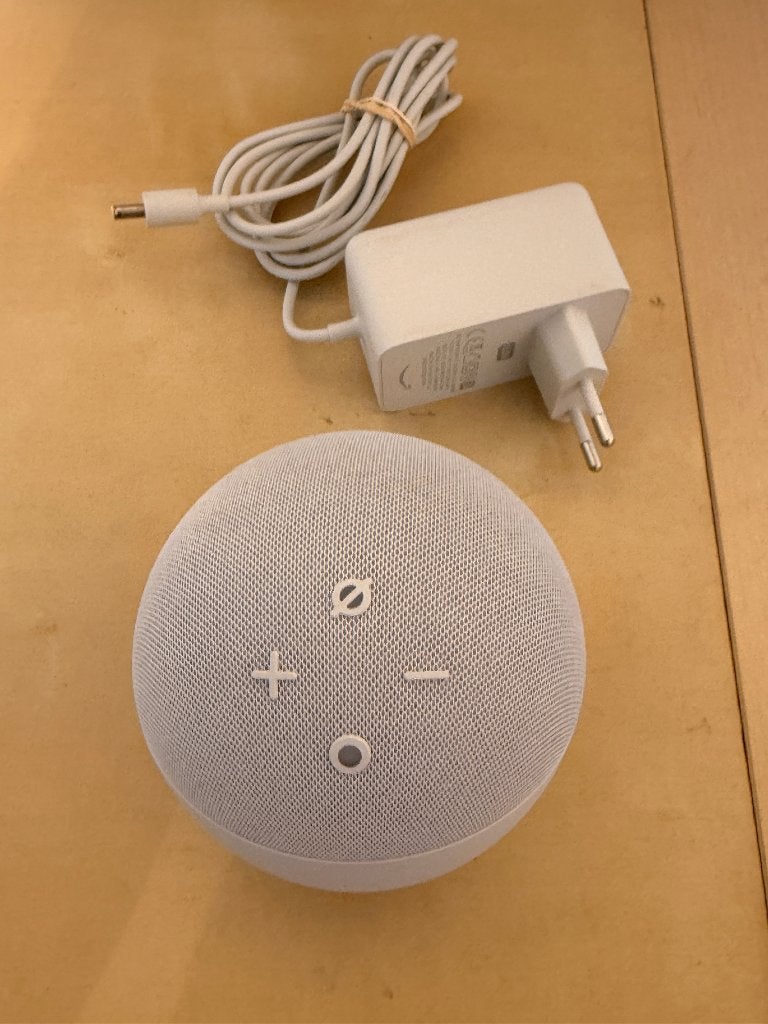 Amazon Echo Dot (5e generatie) Grijs/wit, Ophalen of Verzenden, Gebruikt
