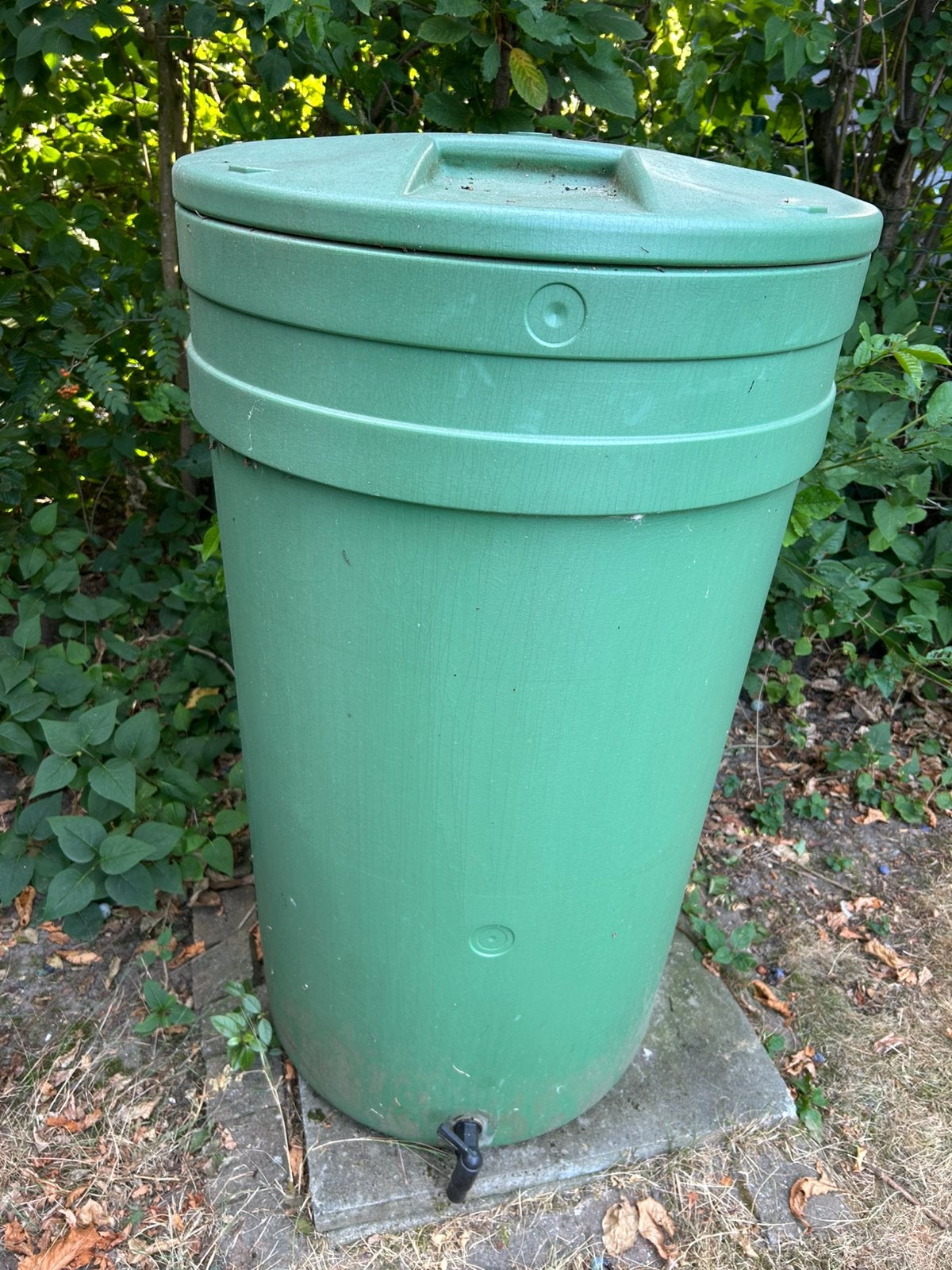 Regenton met kraantje, Tuin en Terras, Ophalen, Gebruikt, Kunststof, Met kraantje