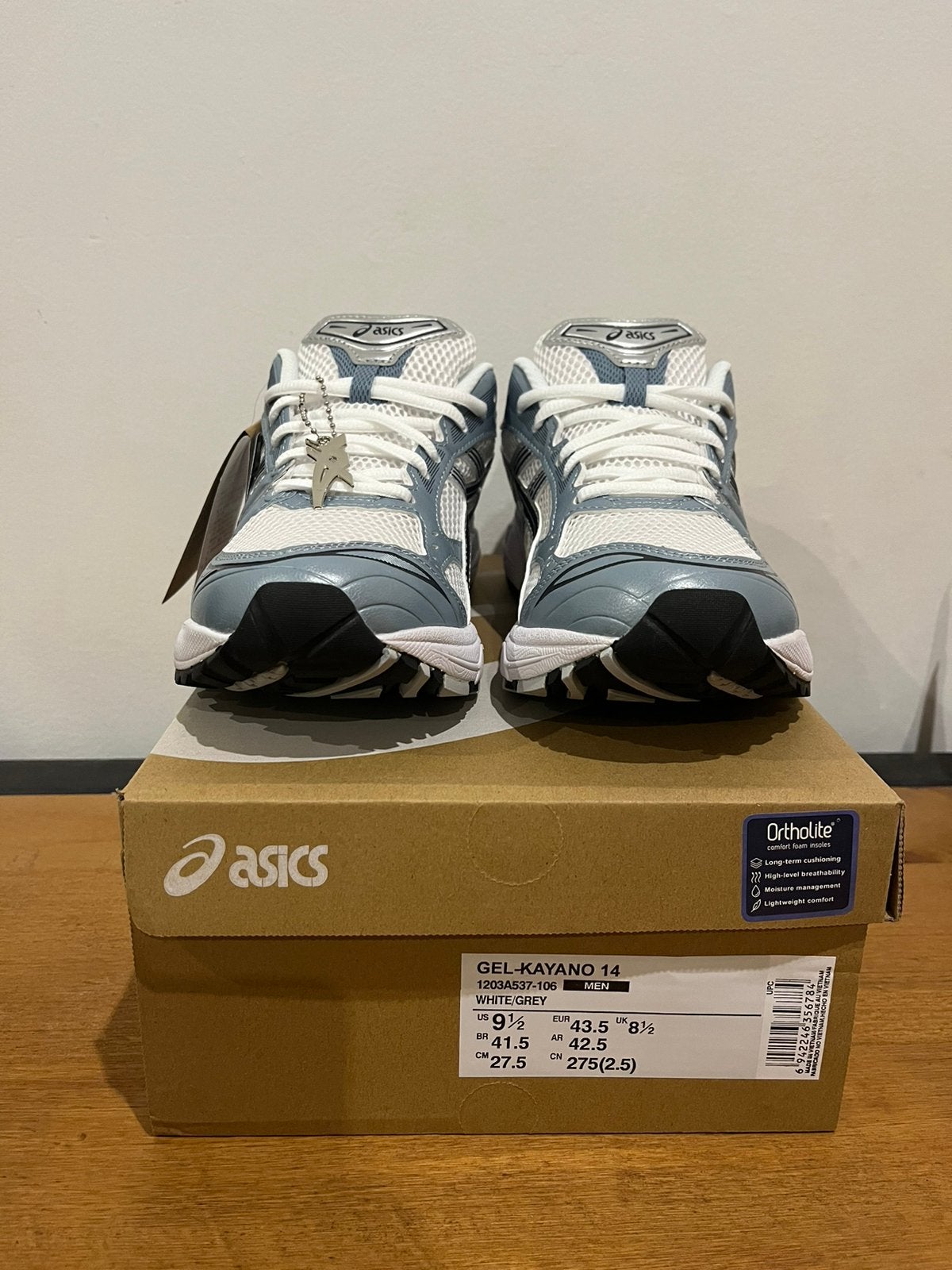 Asics kayano, Sport en Fitness, Bergsport en Wandelen, Ophalen, Zo goed als nieuw