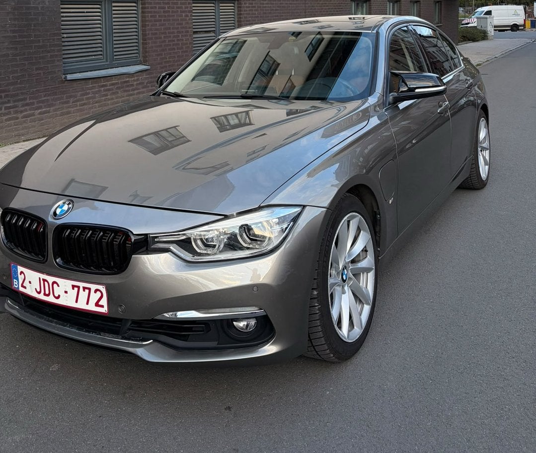 BMW 330e Performance hybride rechargeable Essence Électrique, Cuir, Achat, Euro 6, Ordinateur de bord