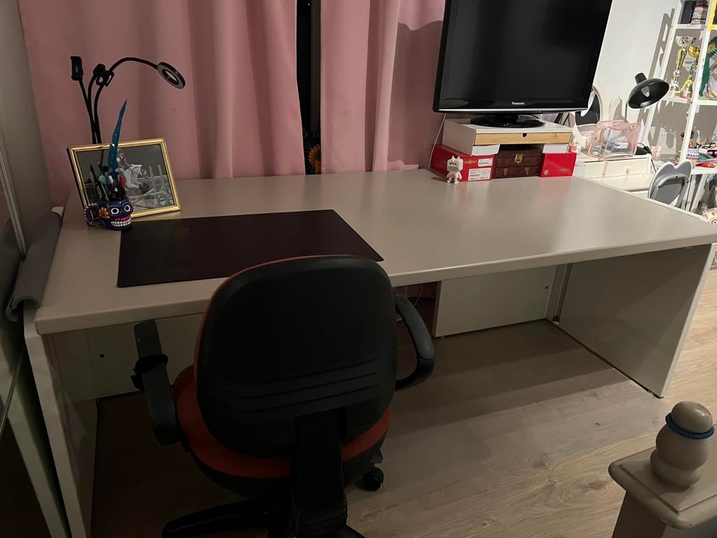 Bureau xl, Huis en Inrichting, Bureaus, Ophalen, Zo goed als nieuw