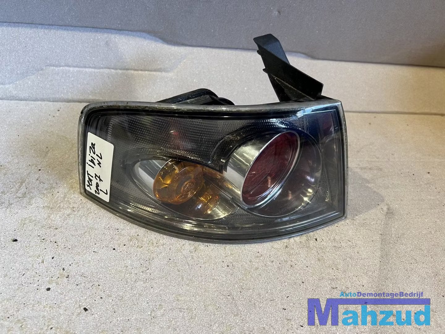 SEAT IBIZA 3 Links buiten achterlicht 2002-2009, Auto-onderdelen, Gebruikt, Autovia A-2, Km 585 585
08760  Martorell, ES, SEAT S.A.