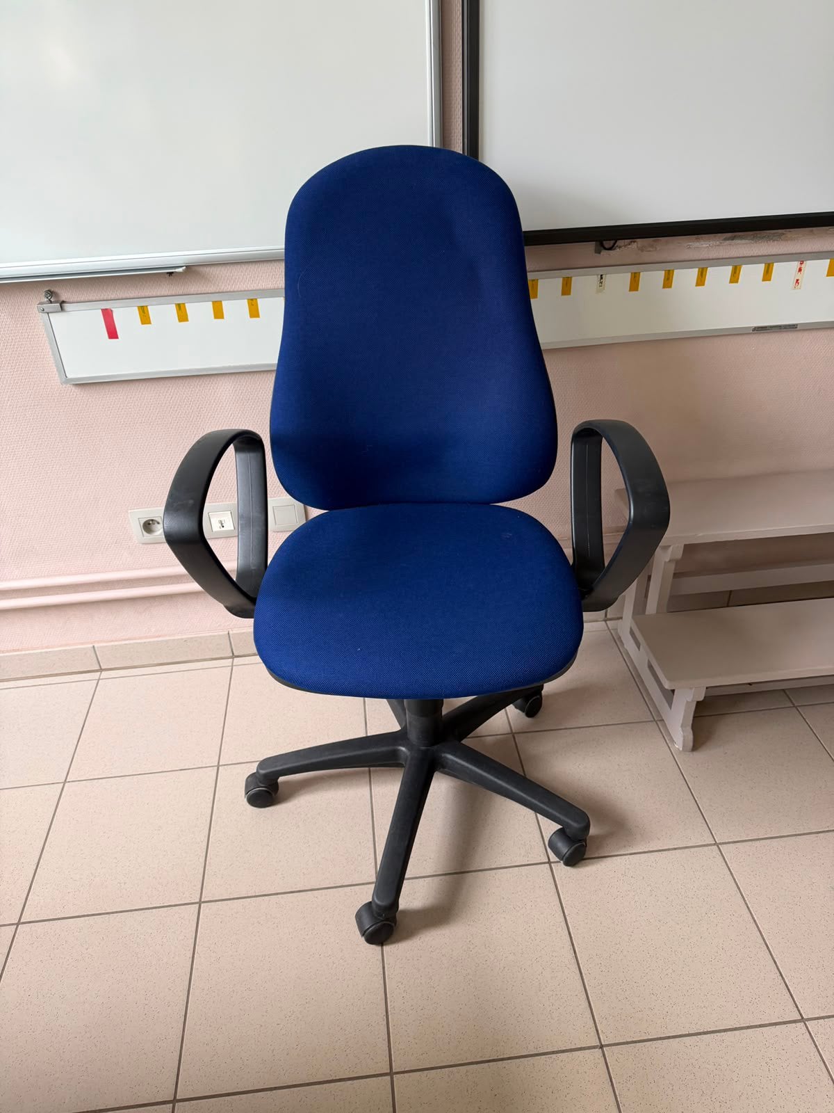 Comfortabele bureaustoel, Huis en Inrichting, Ophalen, Gebruikt, Blauw, Bureaustoel