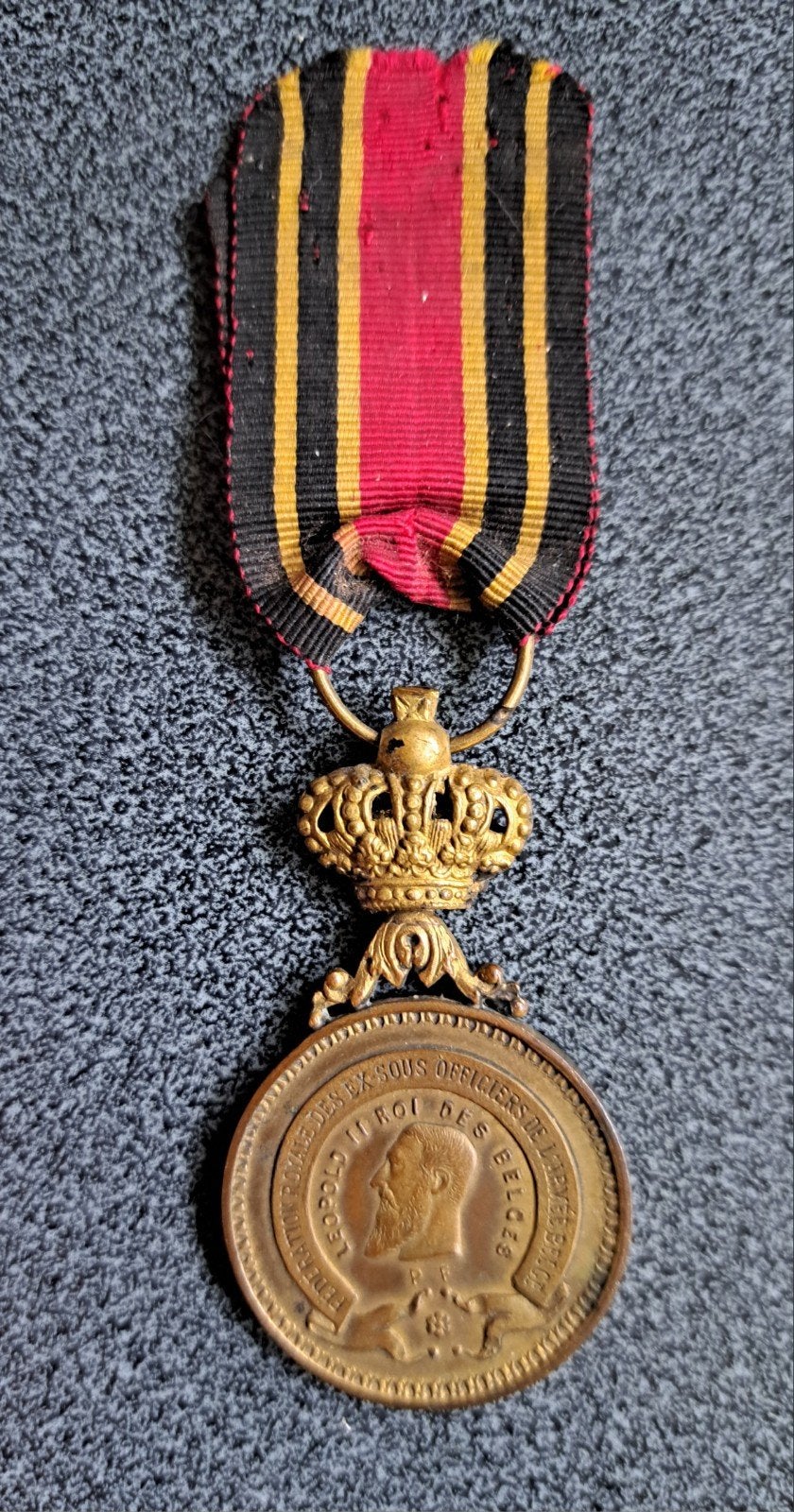 ABBL Médaille belge Ex Sous Officiers Armée Belge Léopold 2