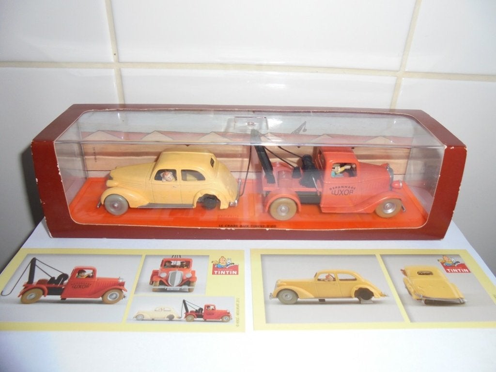 Kuifje nr 10 De beschadigde wagen + nr 11 De takelwagen, Collections, Personnages de BD, Enlèvement ou Envoi, Tintin, Comme neuf