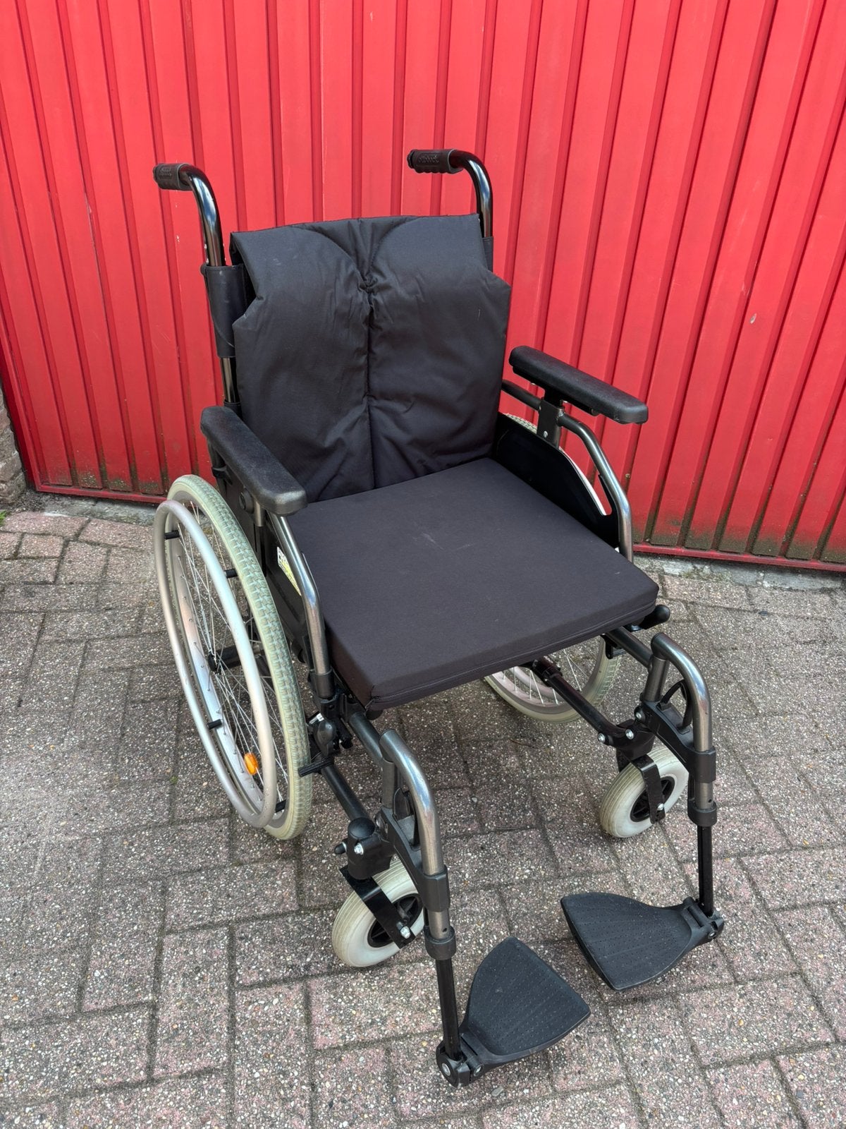 Degelijke rolstoel merk:Ottobock opplooibaar, Divers, Chaises roulantes, Enlèvement, Utilisé