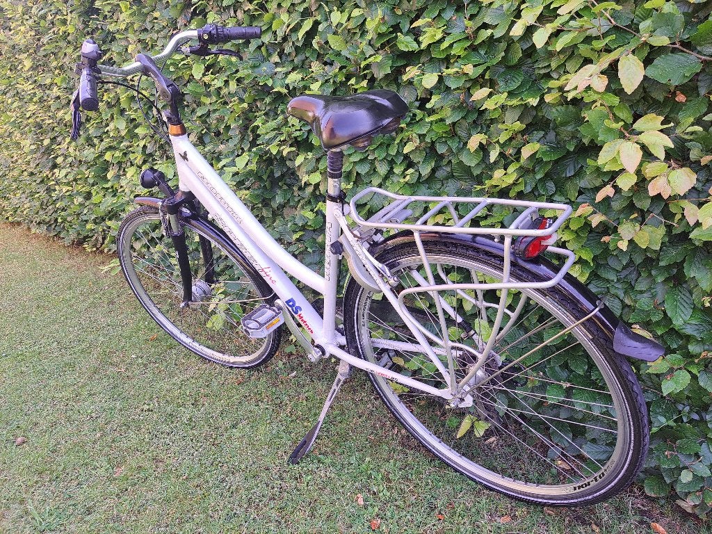 Damesfiets, Fietsen en Brommers, Ophalen, Zo goed als nieuw, Versnellingen