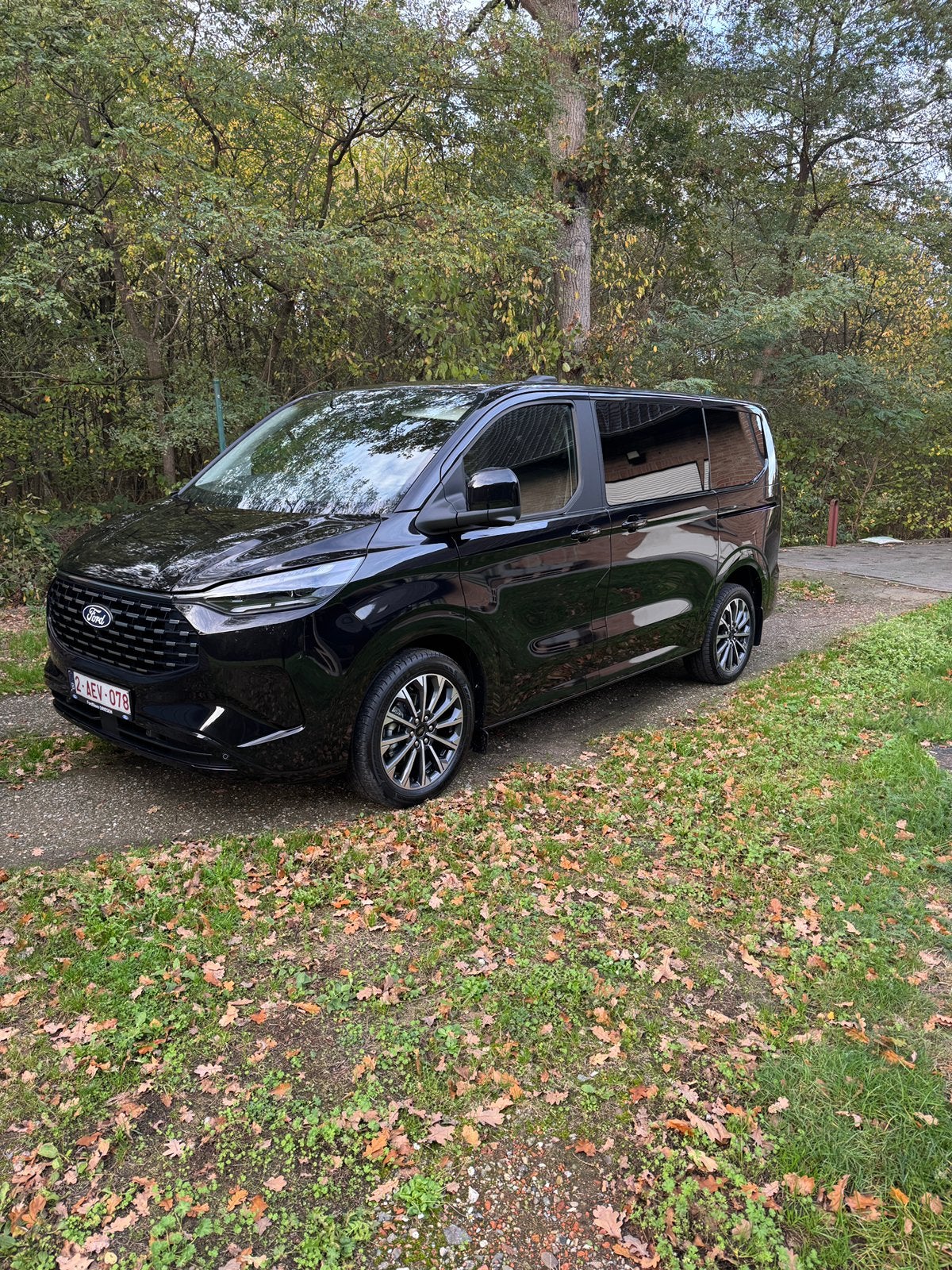 Ford Tourneo Titanium X !!! LICHTE VRACHT !!!, Auto's, 4 deurs, Monovolume, Euro 6, 4 cilinders