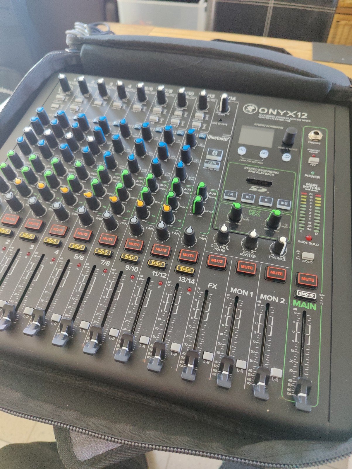 Mackie Onyx 12 nieuwstaat, Muziek en Instrumenten, Ophalen