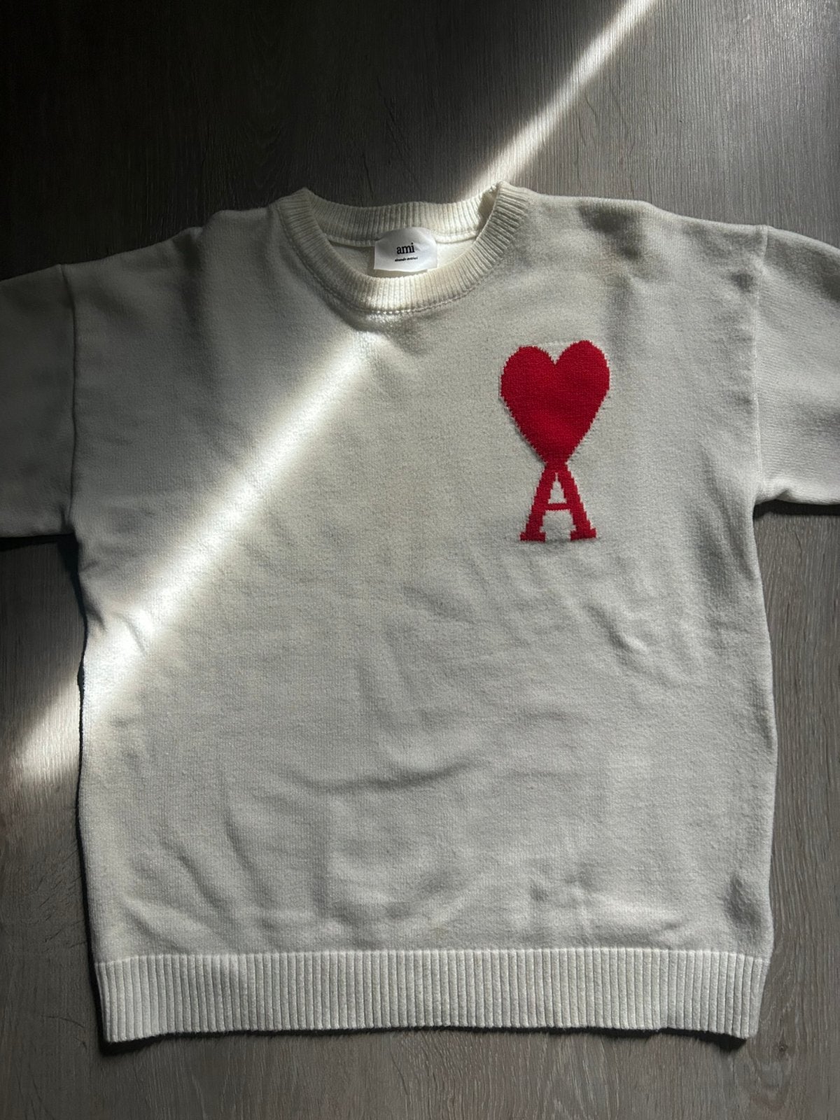 Witte Ami trui met rood logo maat M, Kleding | Heren, Ophalen of Verzenden, Zo goed als nieuw