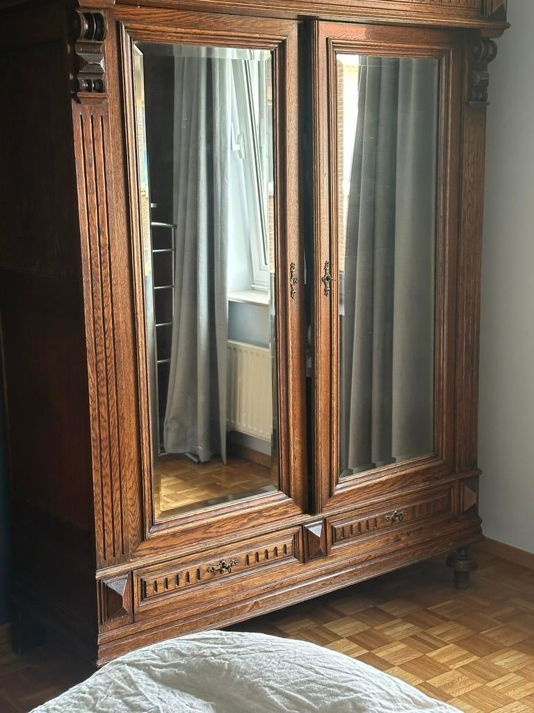 Deux placards de chambre classiques et une commode, Maison & Meubles, Armoires | Commodes, Utilisé, 200 cm ou plus, Enlèvement