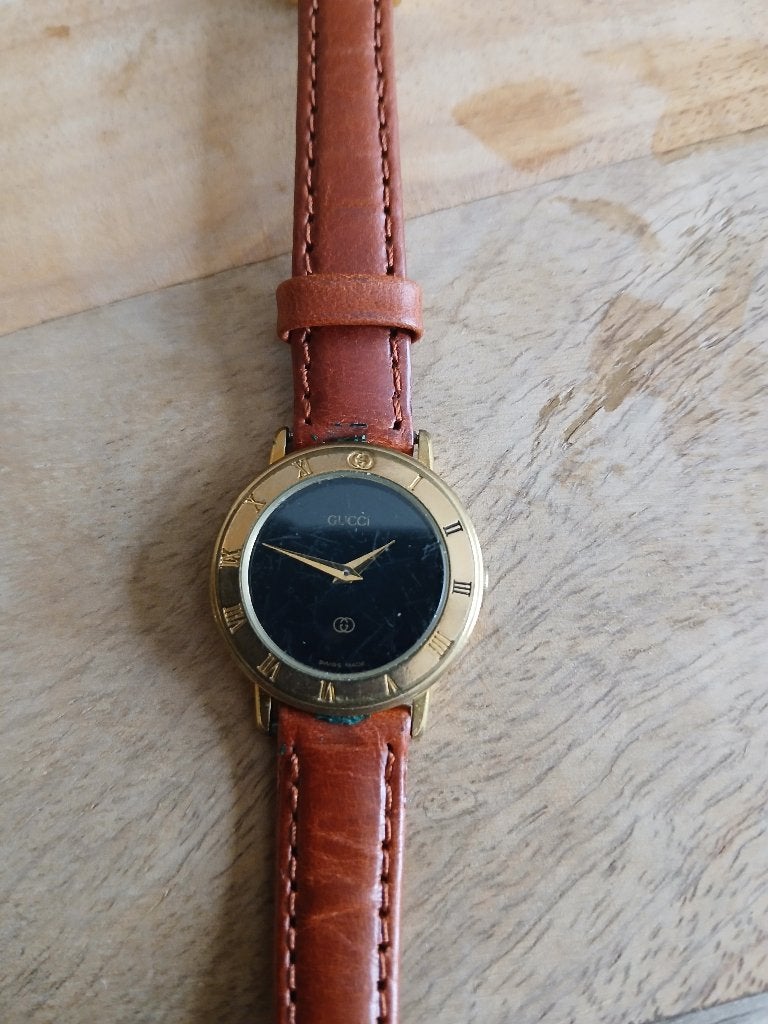 uurwerk gucci, Handtassen en Accessoires, Horloges | Dames, Overige materialen, Polshorloge, Ophalen, Overige merken