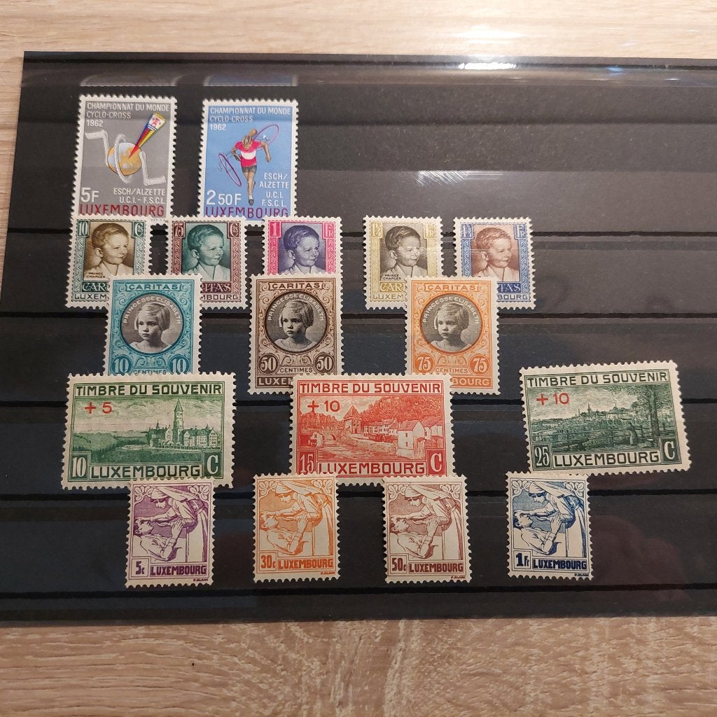 Lotje Luxemburgse postzegels, Postzegels en Munten, Koninklijk huis, Ophalen of Verzenden, Zonder stempel, Met plakker