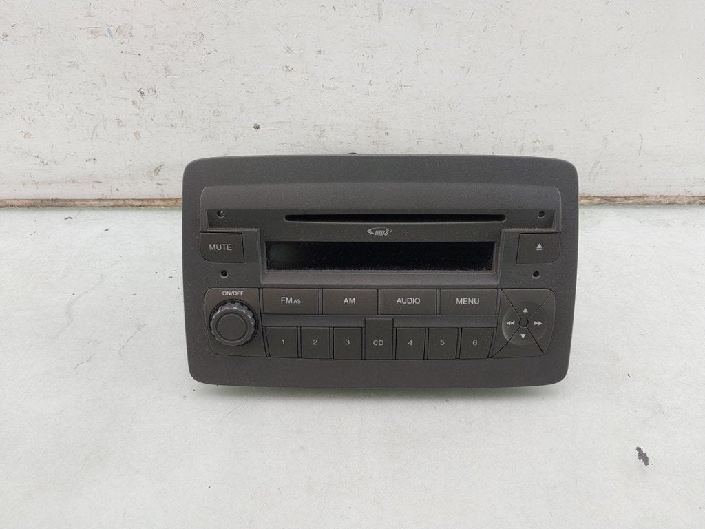 RADIO Fiat Panda (169) (|7646386316|735434952|735514447|), Robert Bosch AG, Utilisé, Fiat, Robert-Bosch-Allee 1
74232  Abstatt, DE