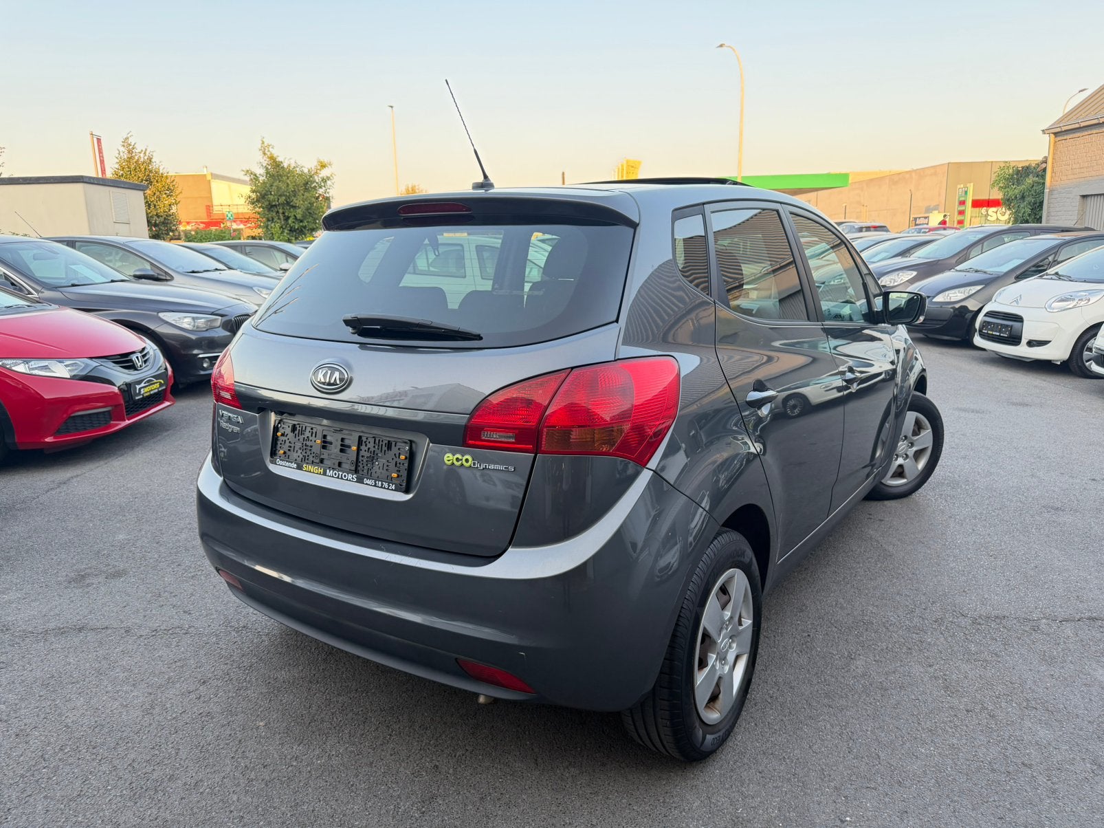 Kia Venga 1.4CRDi | Pano | Camera | Gps | Cruise  *GARANTIE*, Auto's, Euro 5, Stof, 1396 cc, Multifunctioneel stuurwiel