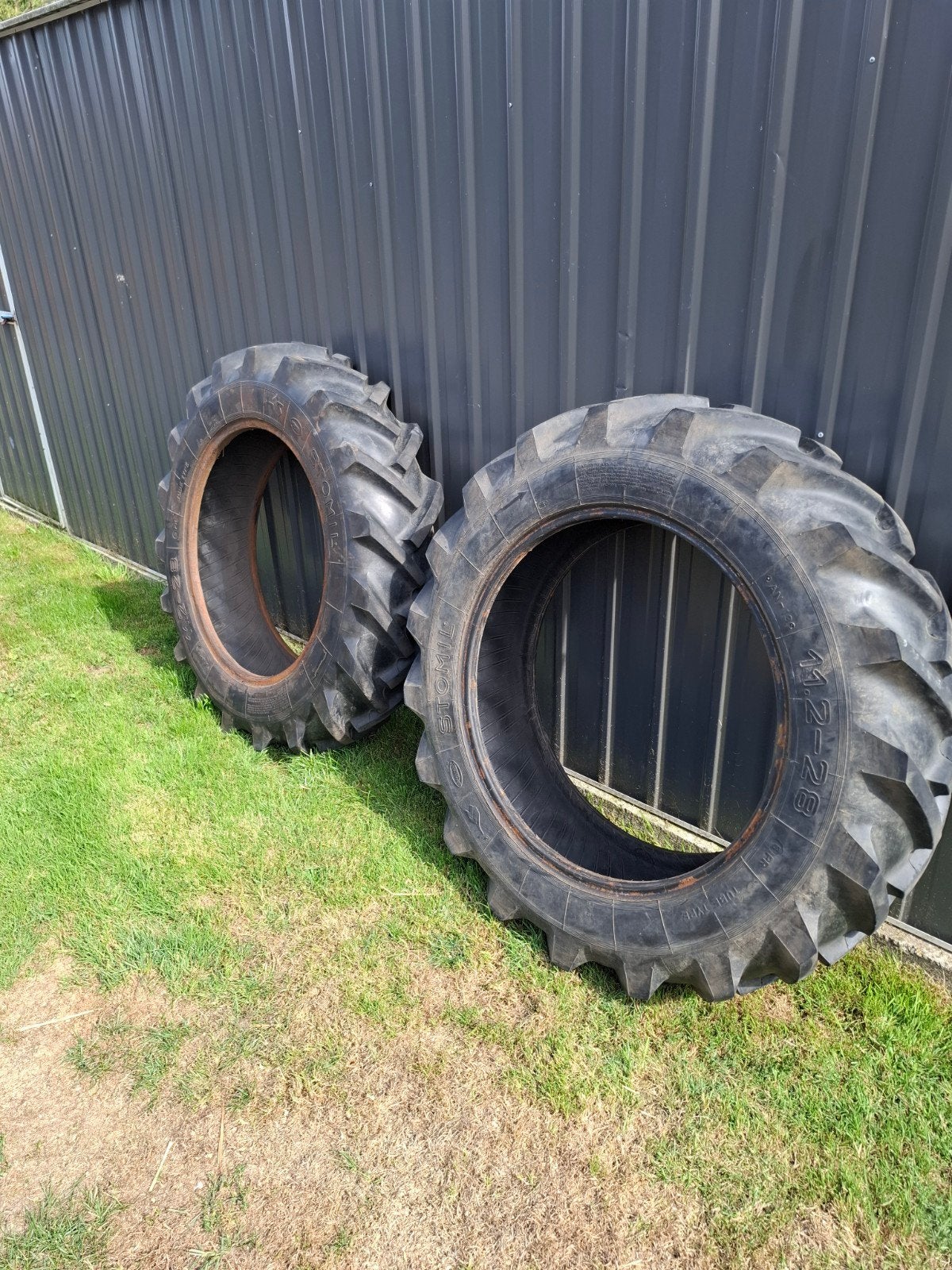 Tractorbanden 11.2-28, Enlèvement ou Envoi