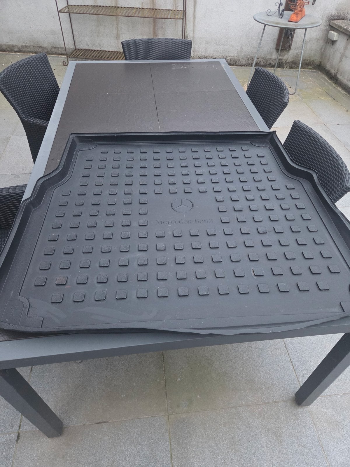 Tapis coffre en caoutchouc Mercedes W205, Enlèvement, Comme neuf