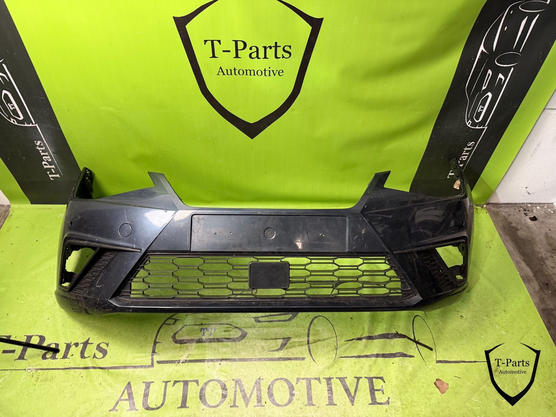 seat ibiza 6F voorbumper bumper, Gebruikt, Autovia A-2, Km 585 585
08760  Martorell, ES, SEAT S.A., Bumper