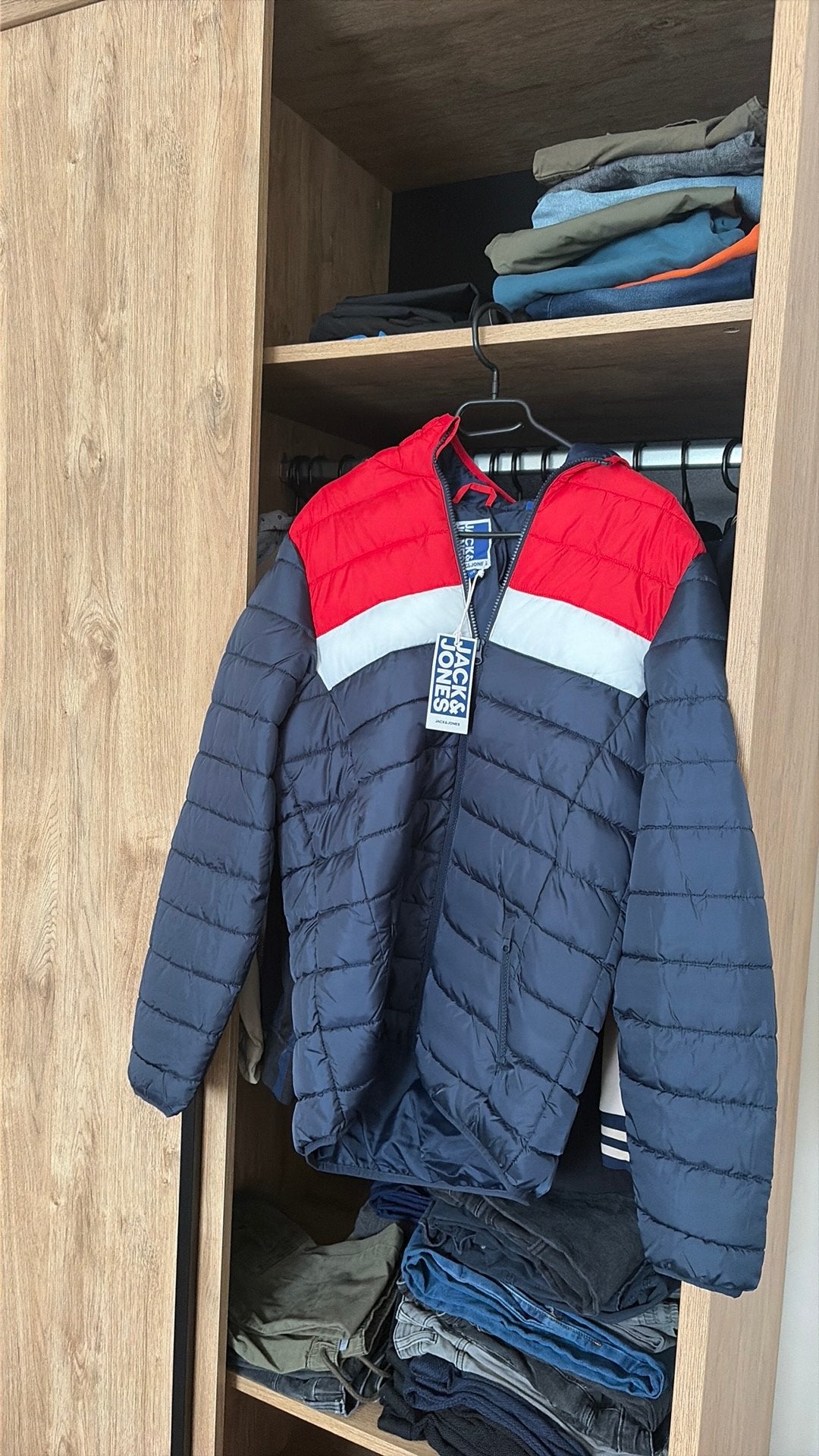 Nieuwe jack en jones jas te koop met ticket er nog aan, Kinderen en Baby's, Kinderkleding | Maat 176, Ophalen, Zo goed als nieuw