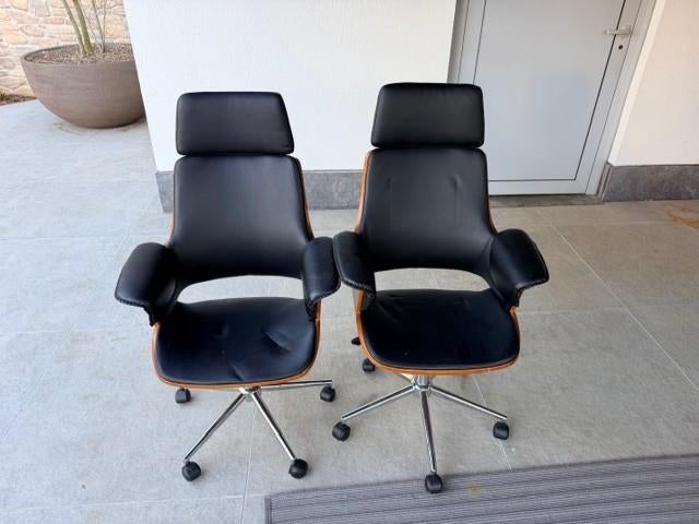 2 identieke bureaustoelen (Eames inspired), Ophalen, Gebruikt, Bruin, Bureaustoel