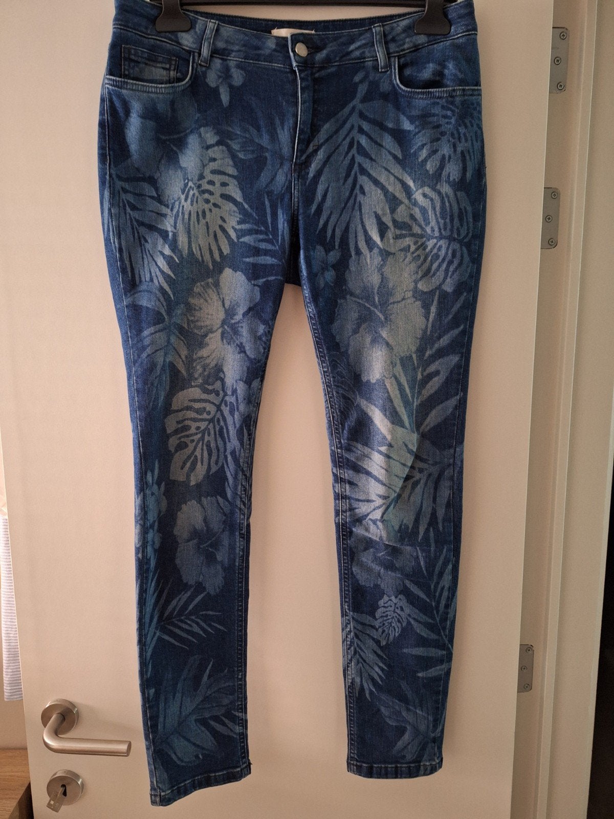aansluitend jeansbroek stretch m42-44, Kleding | Dames, Ophalen of Verzenden