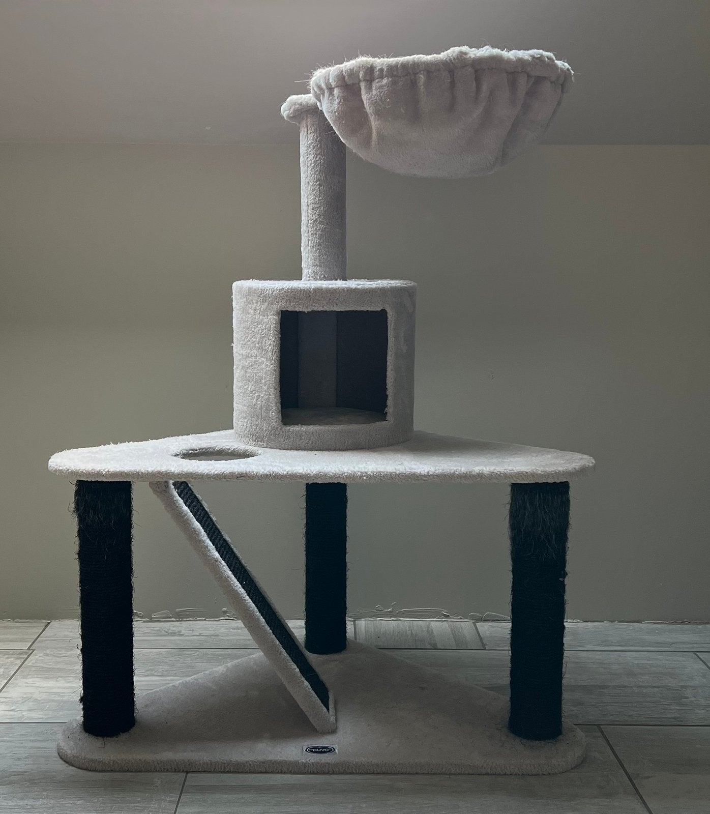 Arbre à chat, Ophalen, Zo goed als nieuw