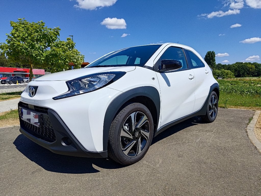 Toyota Aygo X - État neuf - 2.700 km, Autos, Achat, 998 cm³, Boîte manuelle, Entretenue par le concessionnaire