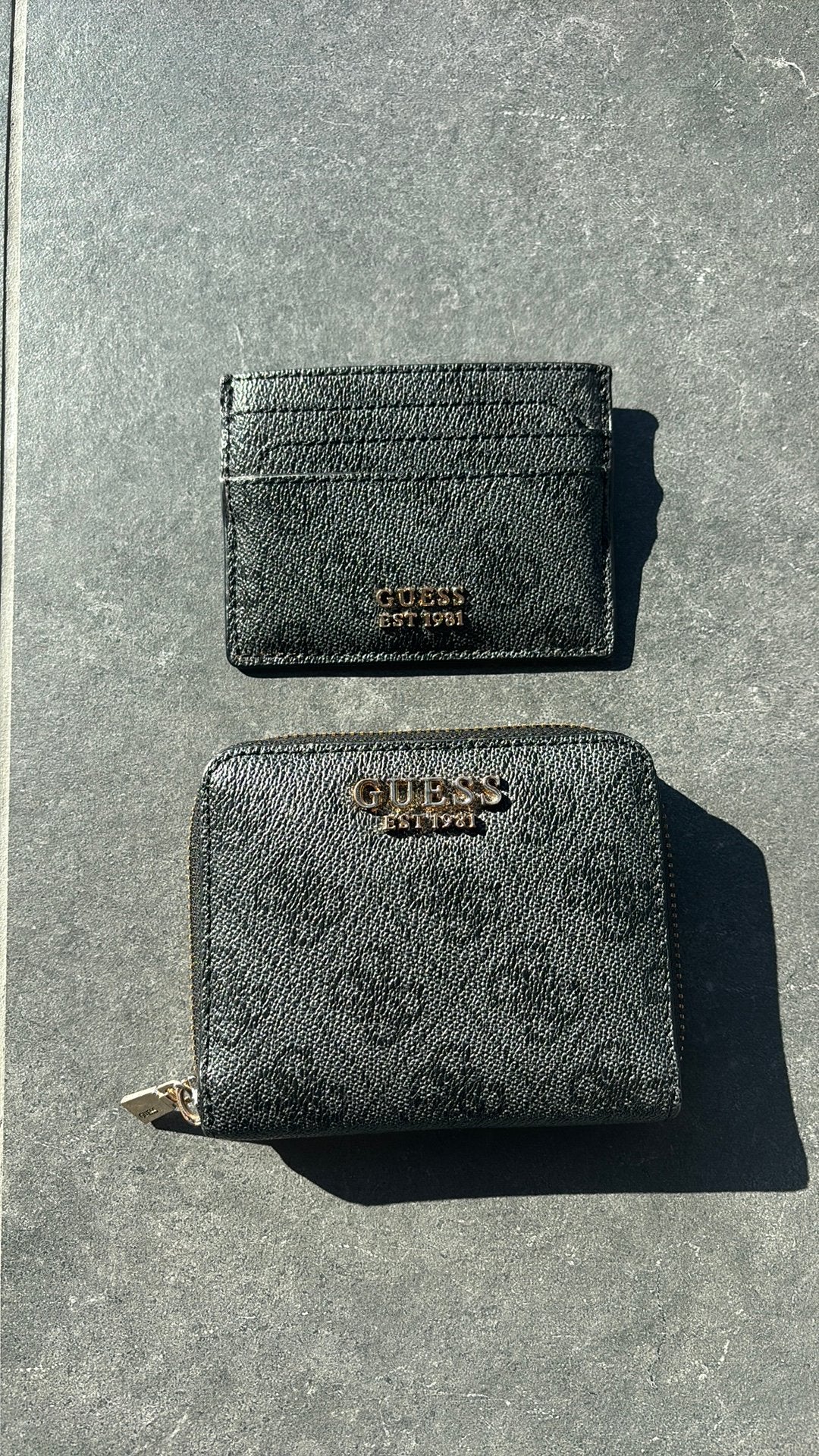 Portemonnee en kaarthouder guess, Handtassen en Accessoires, Ophalen, Zo goed als nieuw, Zwart, Guess